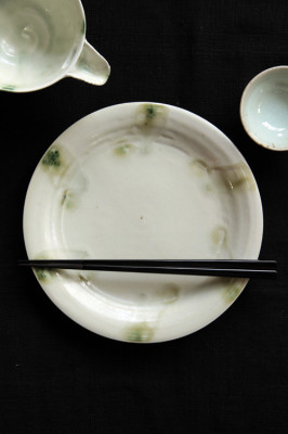 熊本象 緑彩7寸皿 6,300円(税込)